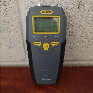 General Tools MMD4E Digital Moisture Meter, Water Leak Detector, Moisture B2